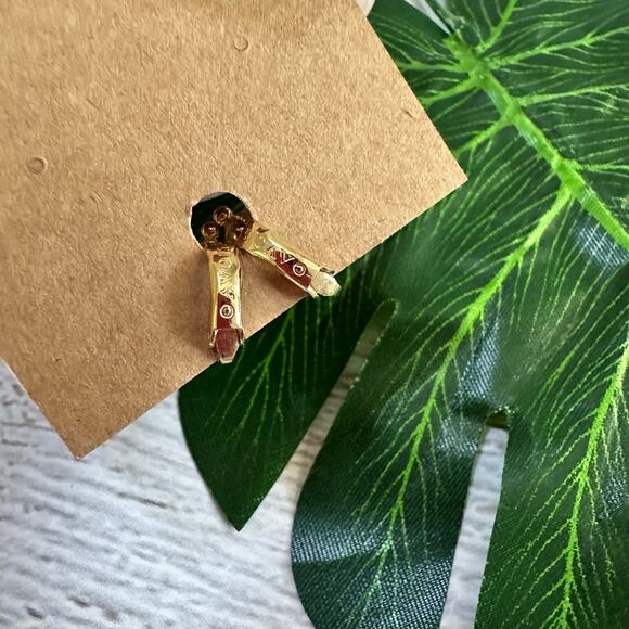 BOGO FREE AVON BELL CLIP ON EARRINGS - Picture 5 of 7